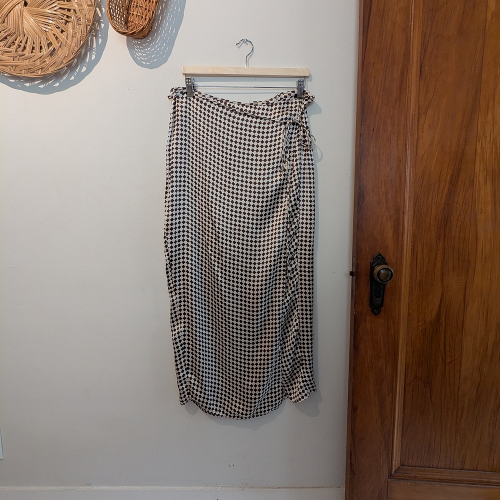 Topshop brown and White Diamond Check Midi Skirt